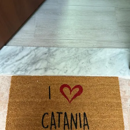 Reitano House Pensjonat Katania